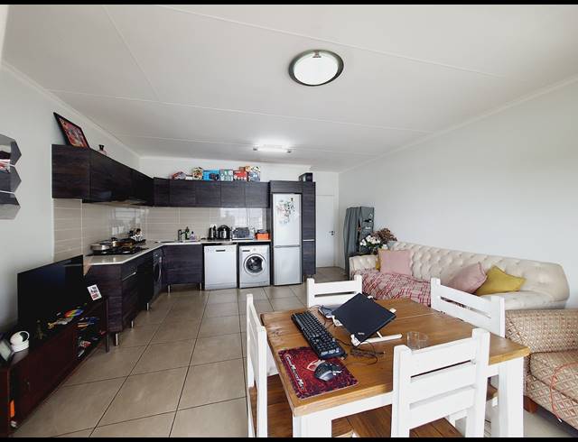 1 BEDROOM APARTMENT FOR SALE IN PETERVALE